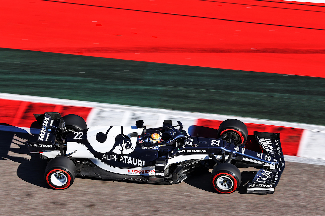 GP RUSSIA, Yuki Tsunoda (JPN) AlphaTauri AT02.
24.09.2021. Formula 1 World Championship, Rd 15, Russian Grand Prix, Sochi Autodrom, Sochi, Russia, Practice Day.
- www.xpbimages.com, EMail: requests@xpbimages.com © Copyright: Batchelor / XPB Images