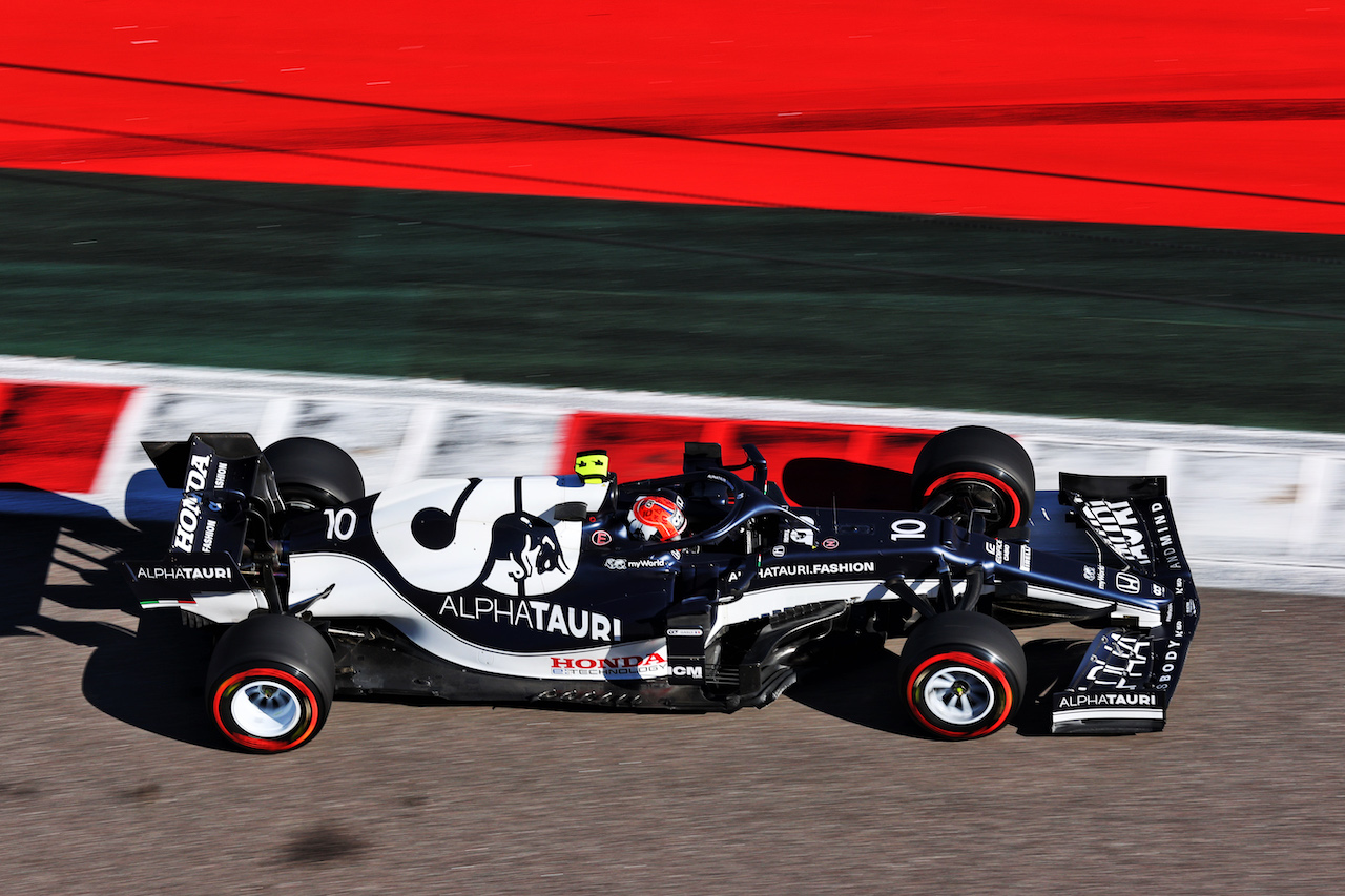 GP RUSSIA, Pierre Gasly (FRA) AlphaTauri AT02.
24.09.2021. Formula 1 World Championship, Rd 15, Russian Grand Prix, Sochi Autodrom, Sochi, Russia, Practice Day.
- www.xpbimages.com, EMail: requests@xpbimages.com © Copyright: Batchelor / XPB Images
