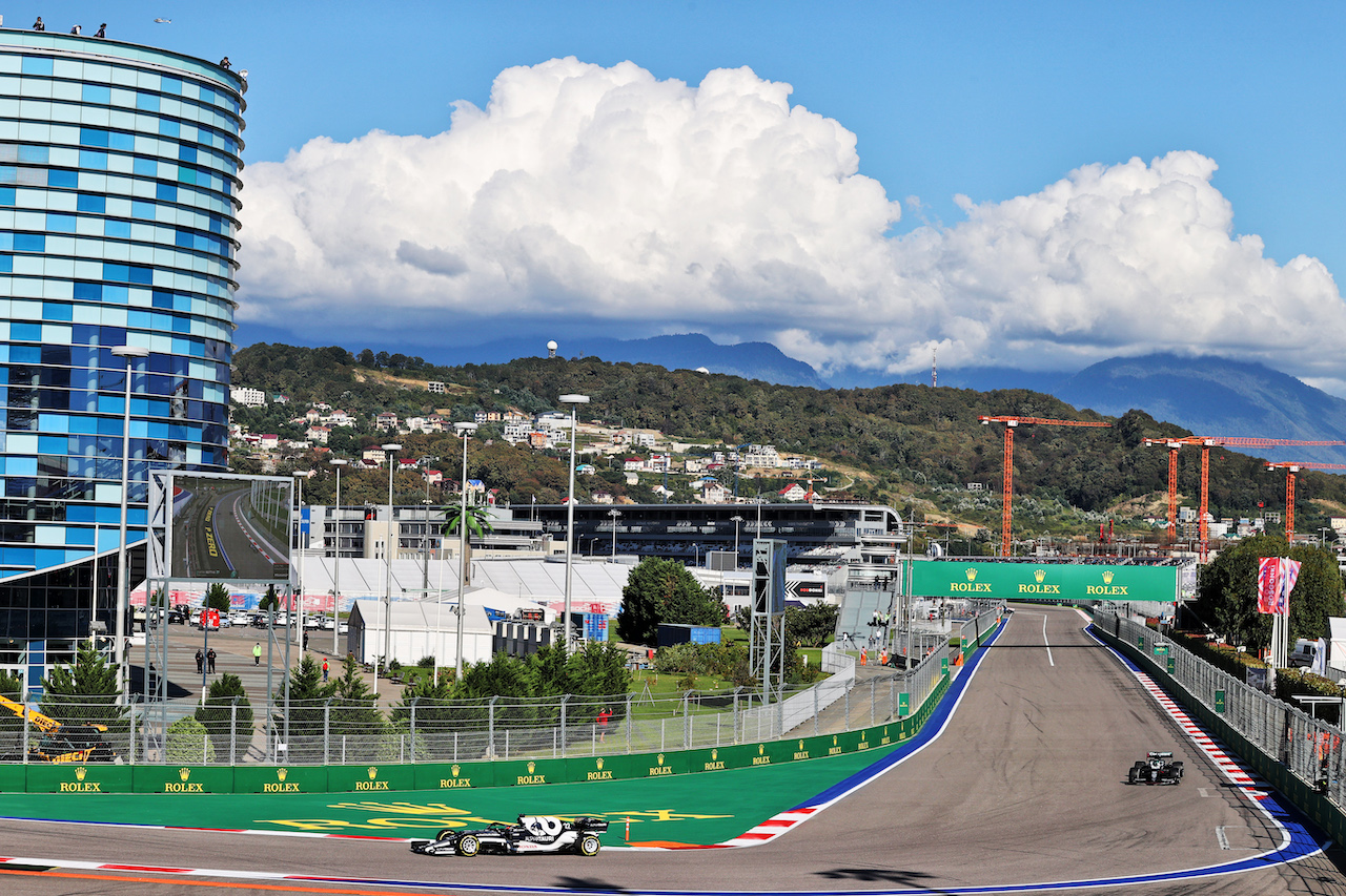 GP RUSSIA, Yuki Tsunoda (JPN) AlphaTauri AT02.
24.09.2021. Formula 1 World Championship, Rd 15, Russian Grand Prix, Sochi Autodrom, Sochi, Russia, Practice Day.
- www.xpbimages.com, EMail: requests@xpbimages.com © Copyright: Moy / XPB Images