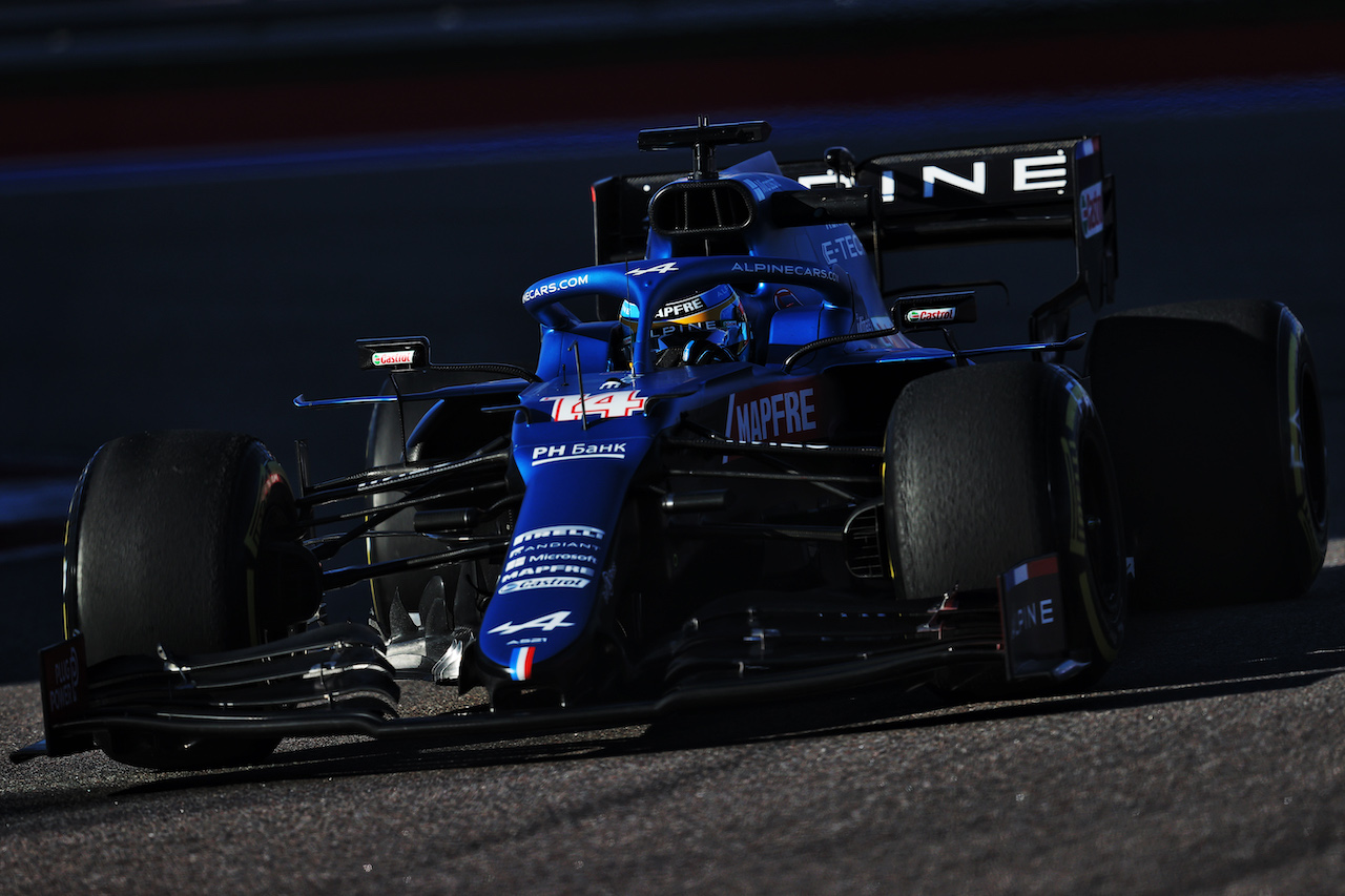 GP RUSSIA, Fernando Alonso (ESP) Alpine F1 Team A521.
24.09.2021. Formula 1 World Championship, Rd 15, Russian Grand Prix, Sochi Autodrom, Sochi, Russia, Practice Day.
- www.xpbimages.com, EMail: requests@xpbimages.com © Copyright: Moy / XPB Images