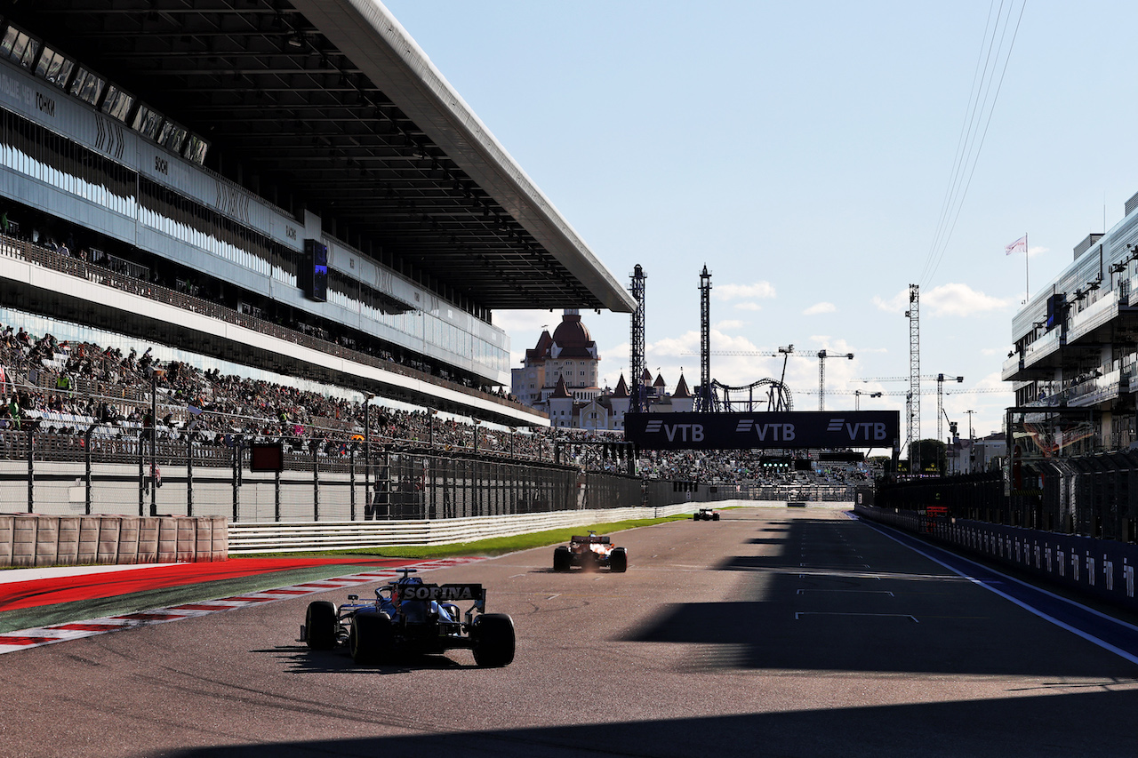 GP RUSSIA, George Russell (GBR) Williams Racing FW43B.
24.09.2021. Formula 1 World Championship, Rd 15, Russian Grand Prix, Sochi Autodrom, Sochi, Russia, Practice Day.
- www.xpbimages.com, EMail: requests@xpbimages.com © Copyright: Moy / XPB Images