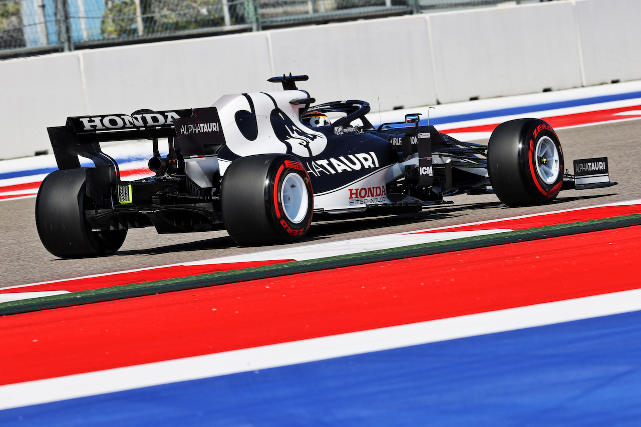 GP RUSSIA, Yuki Tsunoda (JPN) AlphaTauri AT02.
24.09.2021. Formula 1 World Championship, Rd 15, Russian Grand Prix, Sochi Autodrom, Sochi, Russia, Practice Day.
- www.xpbimages.com, EMail: requests@xpbimages.com © Copyright: Moy / XPB Images