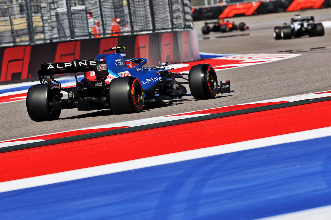 GP RUSSIA, Esteban Ocon (FRA) Alpine F1 Team A521.
24.09.2021. Formula 1 World Championship, Rd 15, Russian Grand Prix, Sochi Autodrom, Sochi, Russia, Practice Day.
- www.xpbimages.com, EMail: requests@xpbimages.com © Copyright: Moy / XPB Images