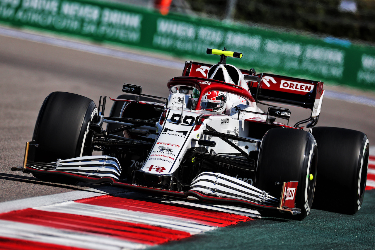 GP RUSSIA, Antonio Giovinazzi (ITA) Alfa Romeo Racing C41.
24.09.2021. Formula 1 World Championship, Rd 15, Russian Grand Prix, Sochi Autodrom, Sochi, Russia, Practice Day.
- www.xpbimages.com, EMail: requests@xpbimages.com © Copyright: Batchelor / XPB Images