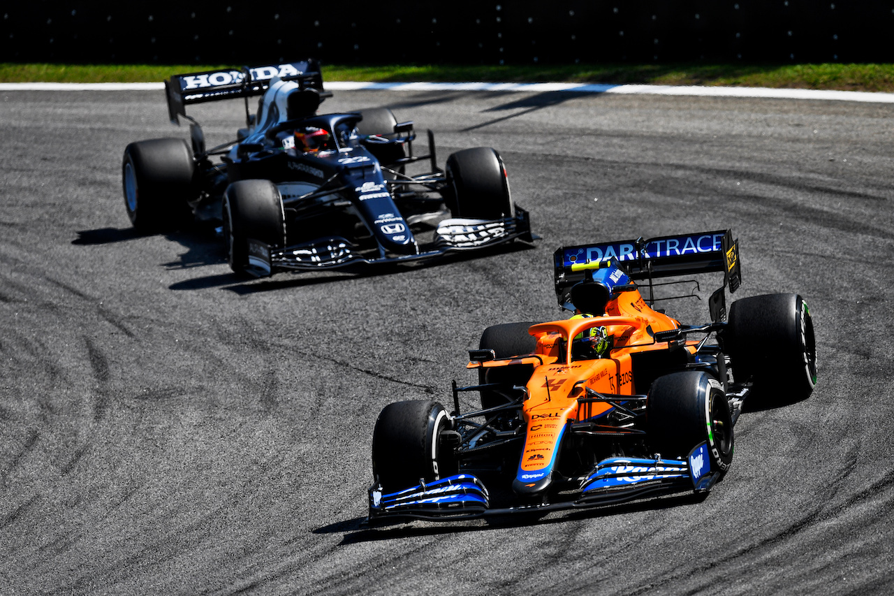 GP SAN PAOLO, Lando Norris (GBR) McLaren MCL35M.
14.11.2021. Formula 1 World Championship, Rd 19, Brazilian Grand Prix, Sao Paulo, Brazil, Gara Day.
- www.xpbimages.com, EMail: requests@xpbimages.com © Copyright: Carezzevoli / XPB Images