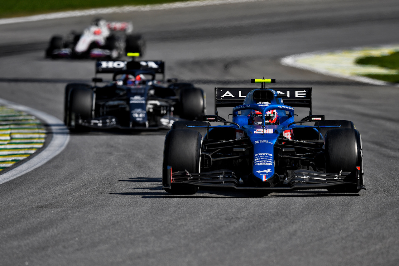 GP SAN PAOLO, Esteban Ocon (FRA) Alpine F1 Team A521.
14.11.2021. Formula 1 World Championship, Rd 19, Brazilian Grand Prix, Sao Paulo, Brazil, Gara Day.
- www.xpbimages.com, EMail: requests@xpbimages.com © Copyright: Carezzevoli / XPB Images