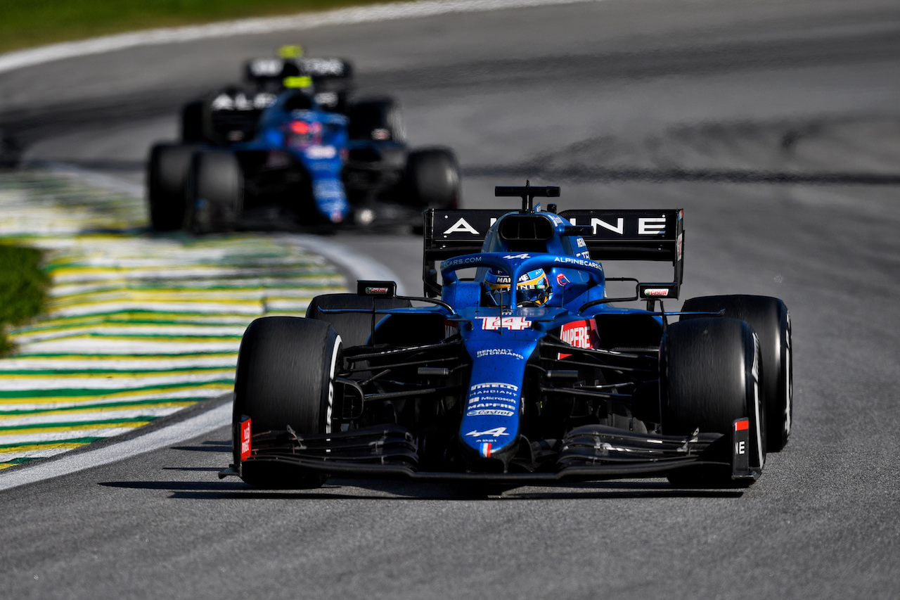 GP SAN PAOLO, Fernando Alonso (ESP) Alpine F1 Team A521.
14.11.2021. Formula 1 World Championship, Rd 19, Brazilian Grand Prix, Sao Paulo, Brazil, Gara Day.
- www.xpbimages.com, EMail: requests@xpbimages.com © Copyright: Carezzevoli / XPB Images