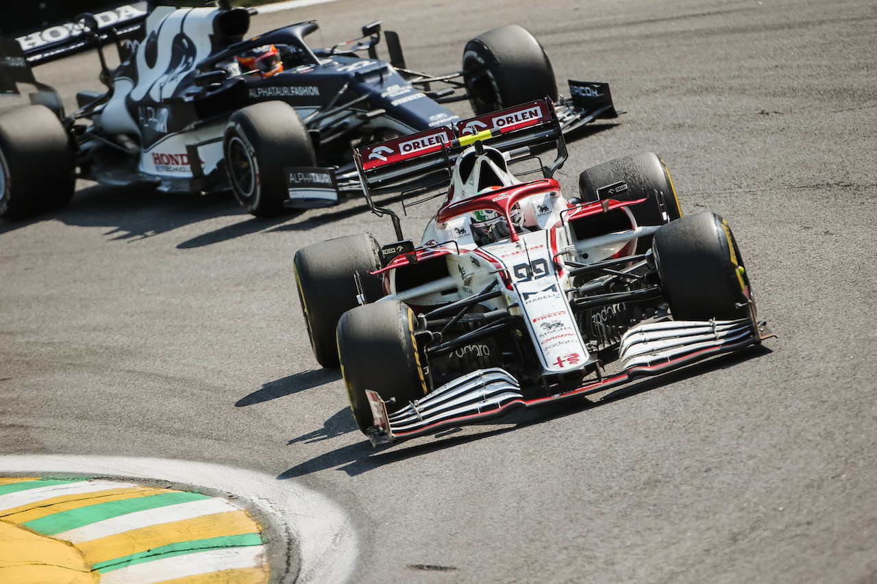 GP SAN PAOLO, Antonio Giovinazzi (ITA) Alfa Romeo Racing C41.
14.11.2021. Formula 1 World Championship, Rd 19, Brazilian Grand Prix, Sao Paulo, Brazil, Gara Day.
- www.xpbimages.com, EMail: requests@xpbimages.com © Copyright: XPB Images