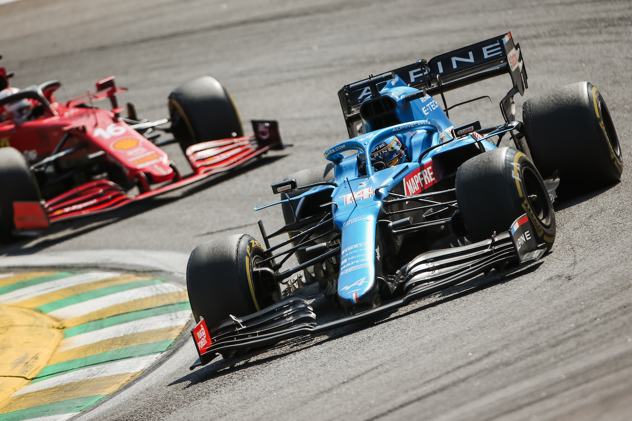 GP SAN PAOLO, Fernando Alonso (ESP) Alpine F1 Team A521.
14.11.2021. Formula 1 World Championship, Rd 19, Brazilian Grand Prix, Sao Paulo, Brazil, Gara Day.
- www.xpbimages.com, EMail: requests@xpbimages.com © Copyright: XPB Images