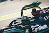 GP SAN PAOLO, Gara winner Lewis Hamilton (GBR) Mercedes AMG F1 W12 celebrates carrying the Brazilian flag at the end of the race.
14.11.2021. Formula 1 World Championship, Rd 19, Brazilian Grand Prix, Sao Paulo, Brazil, Gara Day.
- www.xpbimages.com, EMail: requests@xpbimages.com © Copyright: XPB Images