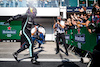 GP SAN PAOLO, Gara winner Lewis Hamilton (GBR) Mercedes AMG F1 celebrates with the team in parc ferme.
14.11.2021. Formula 1 World Championship, Rd 19, Brazilian Grand Prix, Sao Paulo, Brazil, Gara Day.
- www.xpbimages.com, EMail: requests@xpbimages.com © Copyright: FIA Pool Image for Editorial Use Only