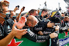 GP SAN PAOLO, Gara winner Lewis Hamilton (GBR) Mercedes AMG F1 celebrates with the team in parc ferme.
14.11.2021. Formula 1 World Championship, Rd 19, Brazilian Grand Prix, Sao Paulo, Brazil, Gara Day.
- www.xpbimages.com, EMail: requests@xpbimages.com © Copyright: FIA Pool Image for Editorial Use Only