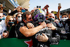 GP SAN PAOLO, Gara winner Lewis Hamilton (GBR) Mercedes AMG F1 celebrates with the team in parc ferme.
14.11.2021. Formula 1 World Championship, Rd 19, Brazilian Grand Prix, Sao Paulo, Brazil, Gara Day.
- www.xpbimages.com, EMail: requests@xpbimages.com © Copyright: FIA Pool Image for Editorial Use Only