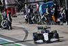 GP SAN PAOLO, Nicholas Latifi (CDN) Williams Racing FW43B makes a pit stop.
14.11.2021. Formula 1 World Championship, Rd 19, Brazilian Grand Prix, Sao Paulo, Brazil, Gara Day.
- www.xpbimages.com, EMail: requests@xpbimages.com © Copyright: Batchelor / XPB Images