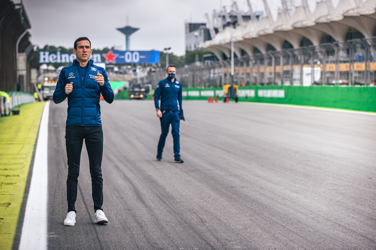 GP SAN PAOLO, Nicholas Latifi (CDN) Williams Racing walks the circuit.
11.11.2021. Formula 1 World Championship, Rd 19, Brazilian Grand Prix, Sao Paulo, Brazil, Preparation Day.
- www.xpbimages.com, EMail: requests@xpbimages.com © Copyright: Batchelor / XPB Images
