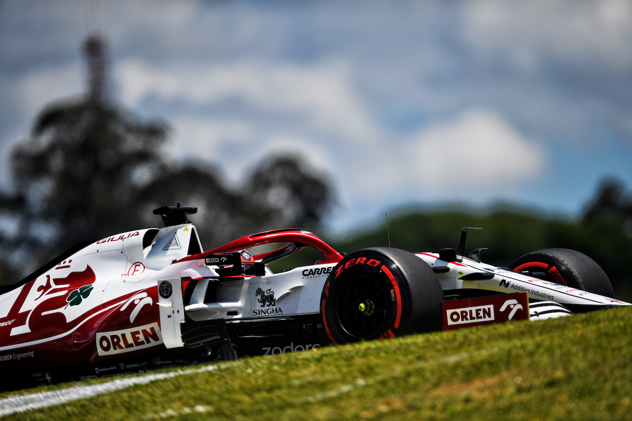 GP SAN PAOLO, Kimi Raikkonen (FIN) Alfa Romeo Racing C41.
13.11.2021. Formula 1 World Championship, Rd 19, Brazilian Grand Prix, Sao Paulo, Brazil, Sprint Gara Day.
- www.xpbimages.com, EMail: requests@xpbimages.com © Copyright: Carezzevoli / XPB Images