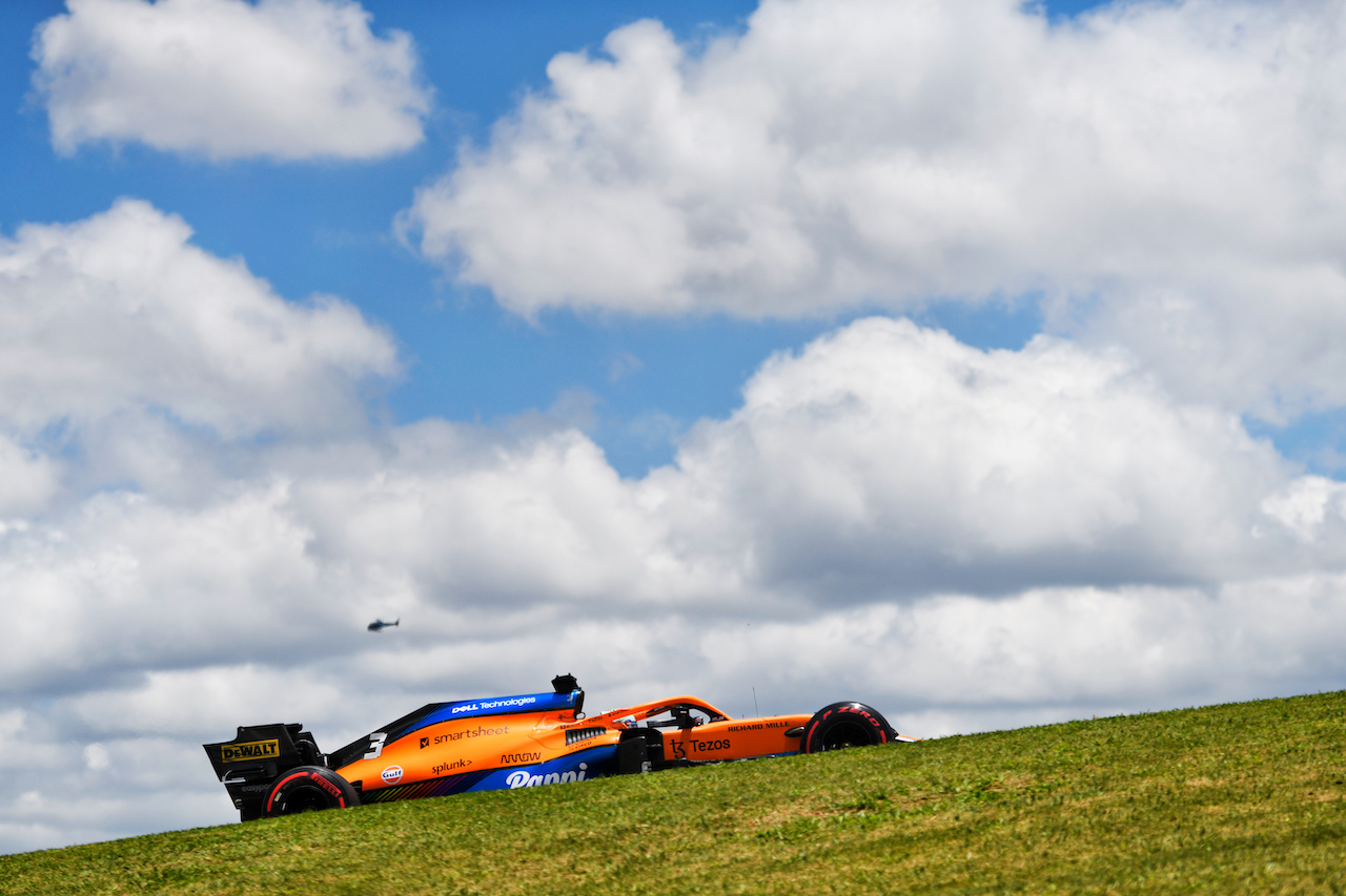 GP SAN PAOLO, Daniel Ricciardo (AUS) McLaren MCL35M.
13.11.2021. Formula 1 World Championship, Rd 19, Brazilian Grand Prix, Sao Paulo, Brazil, Sprint Gara Day.
- www.xpbimages.com, EMail: requests@xpbimages.com © Copyright: Carezzevoli / XPB Images