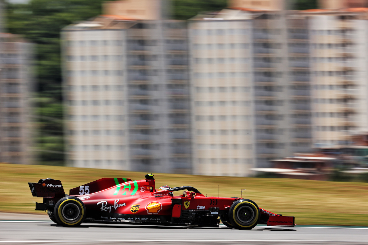 GP SAN PAOLO, Carlos Sainz Jr (ESP) Ferrari SF-21.
13.11.2021. Formula 1 World Championship, Rd 19, Brazilian Grand Prix, Sao Paulo, Brazil, Sprint Gara Day.
- www.xpbimages.com, EMail: requests@xpbimages.com © Copyright: Batchelor / XPB Images