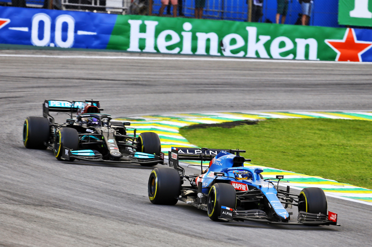 GP SAN PAOLO, Fernando Alonso (ESP) Alpine F1 Team A521.
13.11.2021. Formula 1 World Championship, Rd 19, Brazilian Grand Prix, Sao Paulo, Brazil, Sprint Gara Day.
- www.xpbimages.com, EMail: requests@xpbimages.com © Copyright: XPB Images