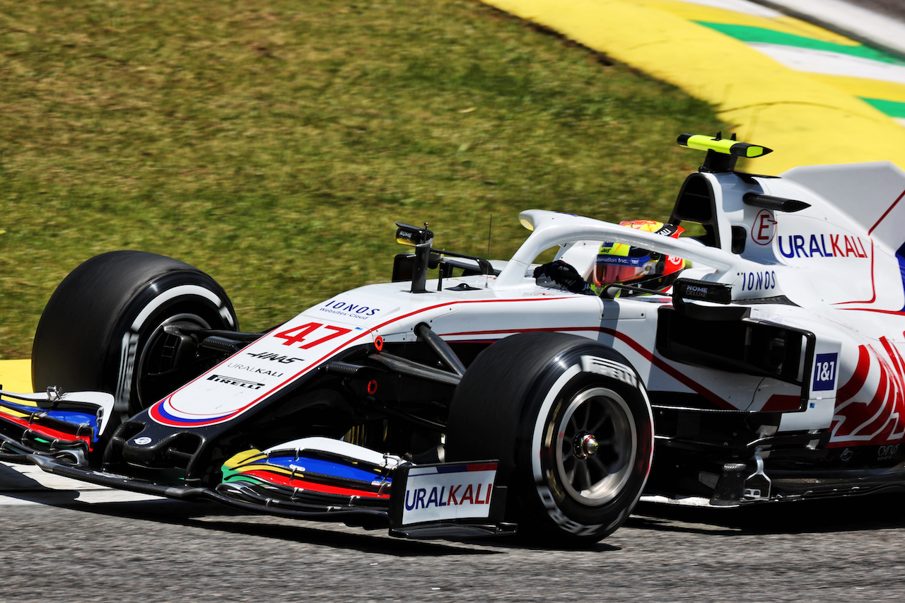 GP SAN PAOLO, Mick Schumacher (GER) Haas VF-21.
13.11.2021. Formula 1 World Championship, Rd 19, Brazilian Grand Prix, Sao Paulo, Brazil, Sprint Gara Day.
- www.xpbimages.com, EMail: requests@xpbimages.com © Copyright: Batchelor / XPB Images