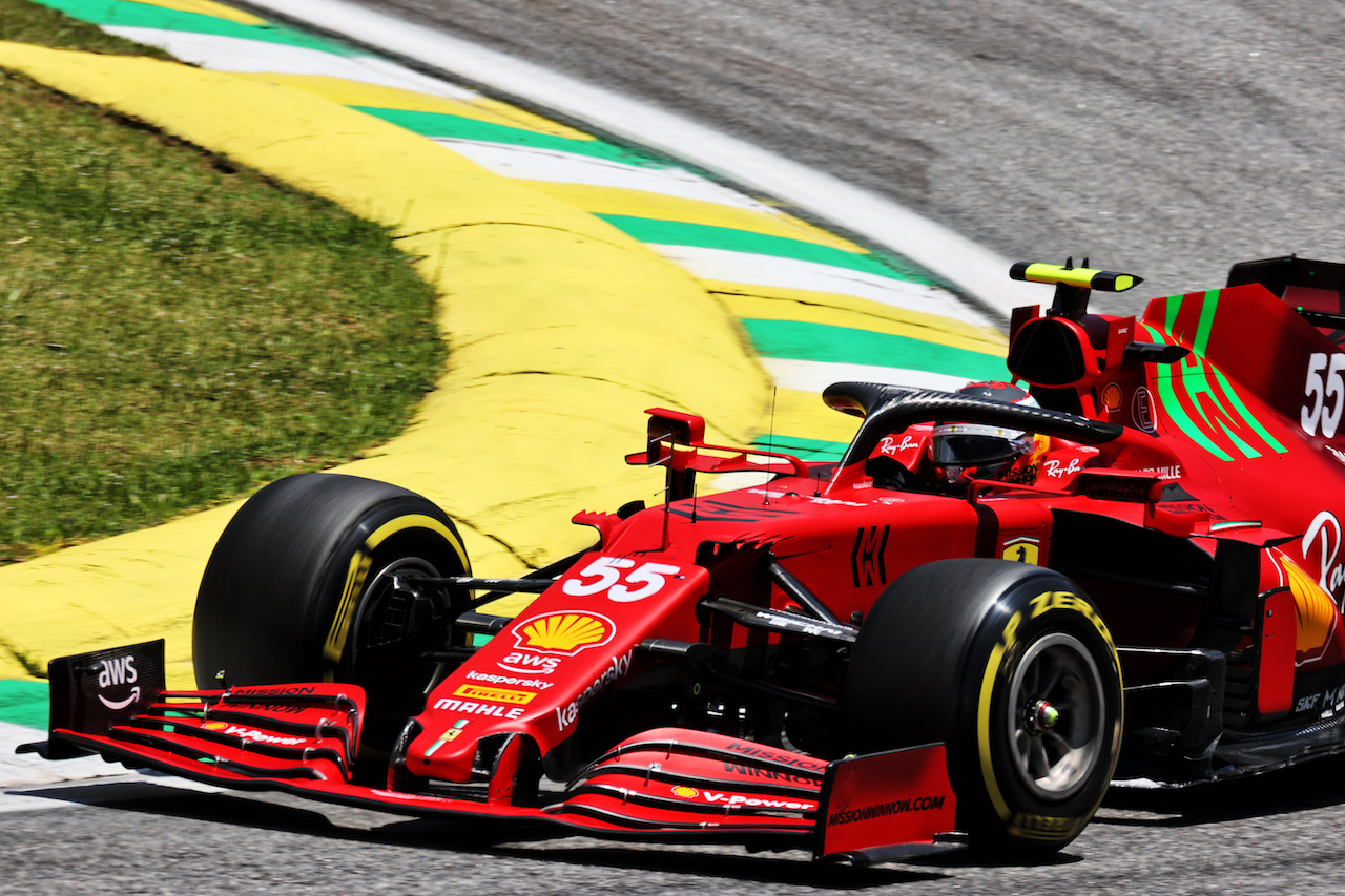 GP SAN PAOLO, Carlos Sainz Jr (ESP) Ferrari SF-21.
13.11.2021. Formula 1 World Championship, Rd 19, Brazilian Grand Prix, Sao Paulo, Brazil, Sprint Gara Day.
- www.xpbimages.com, EMail: requests@xpbimages.com © Copyright: Batchelor / XPB Images