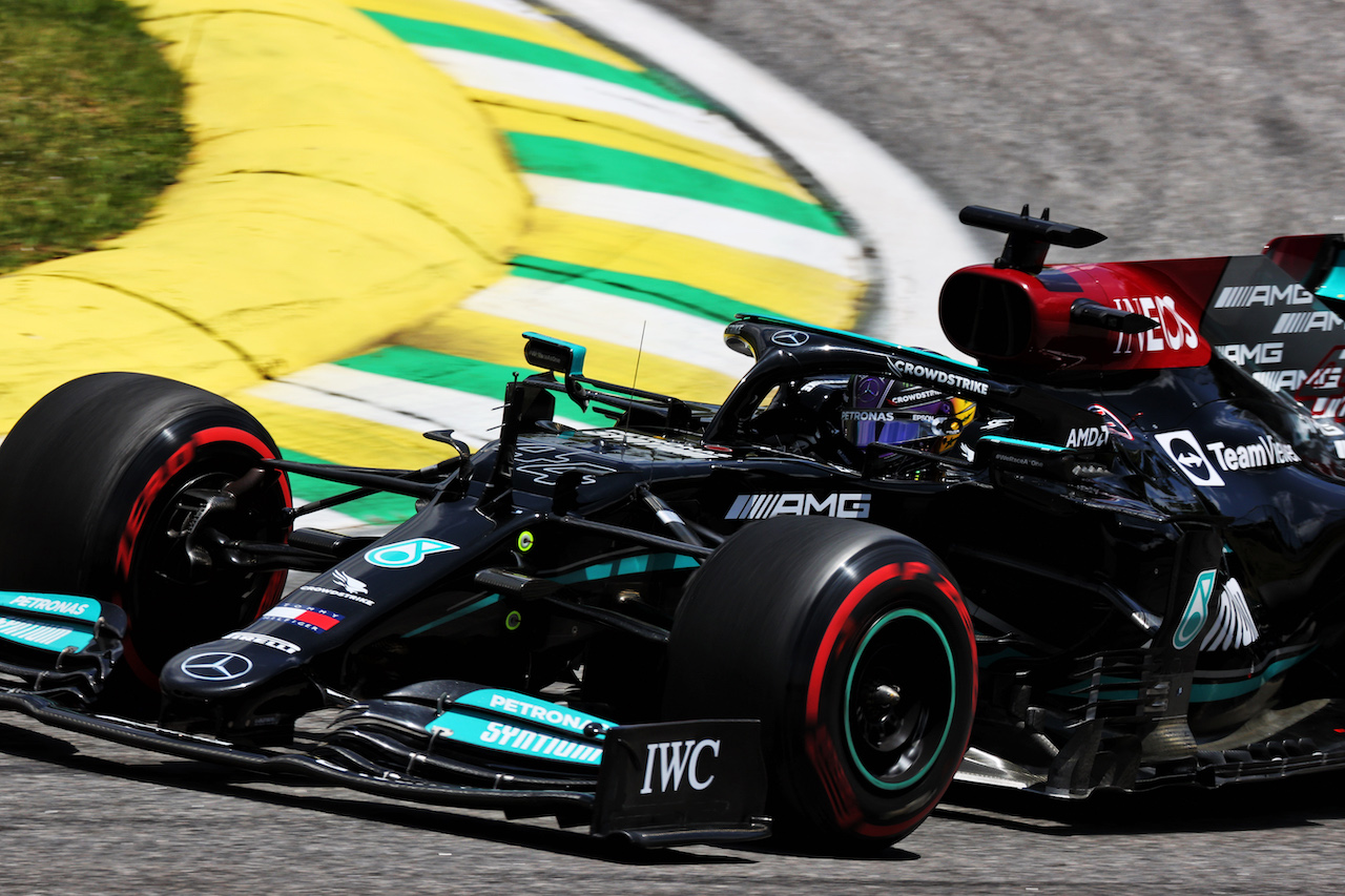 GP SAN PAOLO, Lewis Hamilton (GBR) Mercedes AMG F1 W12.
13.11.2021. Formula 1 World Championship, Rd 19, Brazilian Grand Prix, Sao Paulo, Brazil, Sprint Gara Day.
- www.xpbimages.com, EMail: requests@xpbimages.com © Copyright: Batchelor / XPB Images