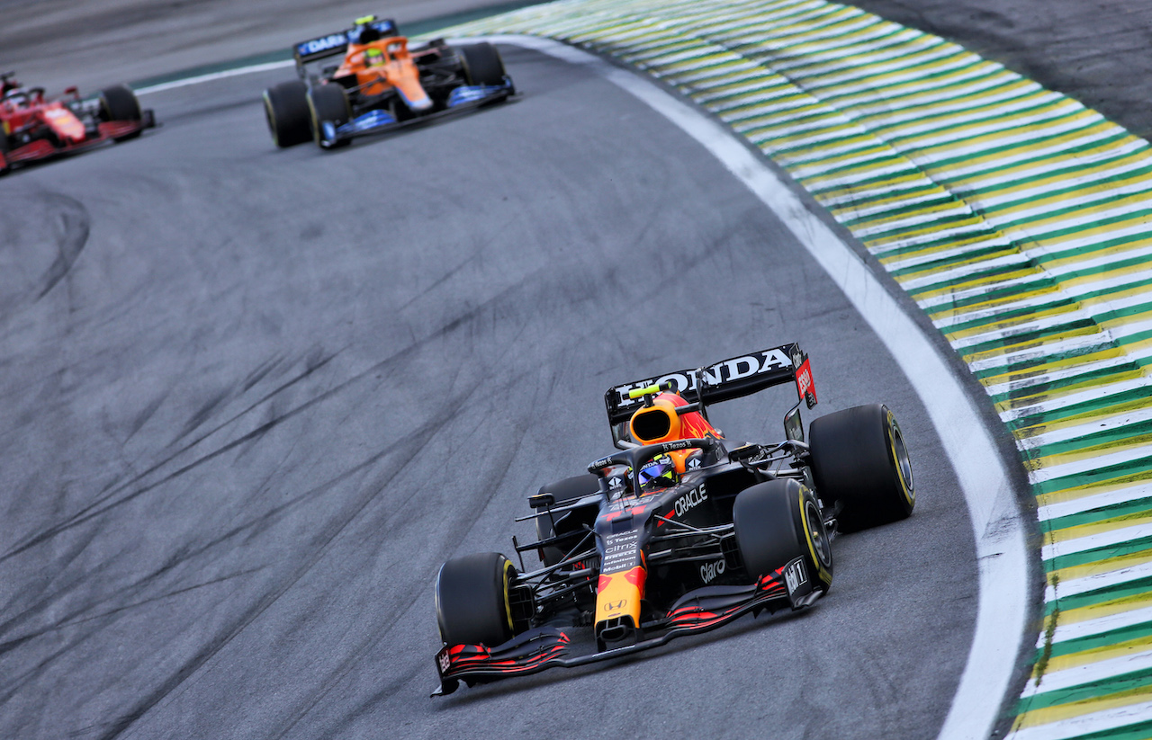 GP SAN PAOLO, Sergio Perez (MEX) Red Bull Racing RB16B.
13.11.2021. Formula 1 World Championship, Rd 19, Brazilian Grand Prix, Sao Paulo, Brazil, Sprint Gara Day.
- www.xpbimages.com, EMail: requests@xpbimages.com © Copyright: XPB Images