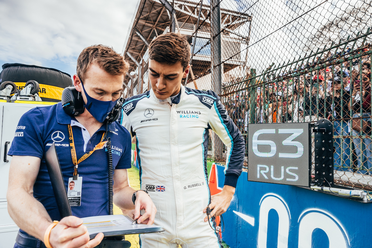 GP SAN PAOLO, George Russell (GBR) Williams Racing on the grid.
13.11.2021. Formula 1 World Championship, Rd 19, Brazilian Grand Prix, Sao Paulo, Brazil, Sprint Gara Day.
- www.xpbimages.com, EMail: requests@xpbimages.com © Copyright: Batchelor / XPB Images