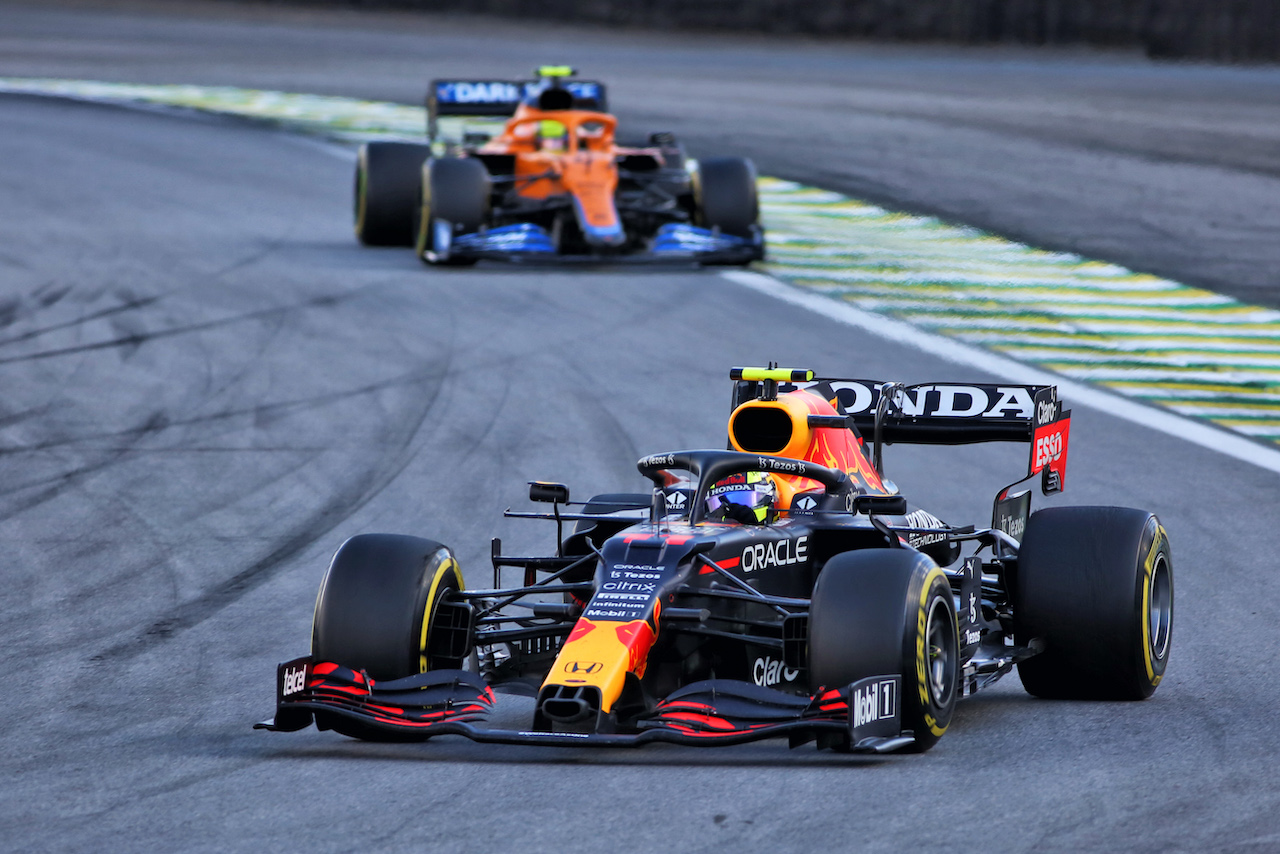 GP SAN PAOLO, Sergio Perez (MEX) Red Bull Racing RB16B.
13.11.2021. Formula 1 World Championship, Rd 19, Brazilian Grand Prix, Sao Paulo, Brazil, Sprint Gara Day.
- www.xpbimages.com, EMail: requests@xpbimages.com © Copyright: XPB Images