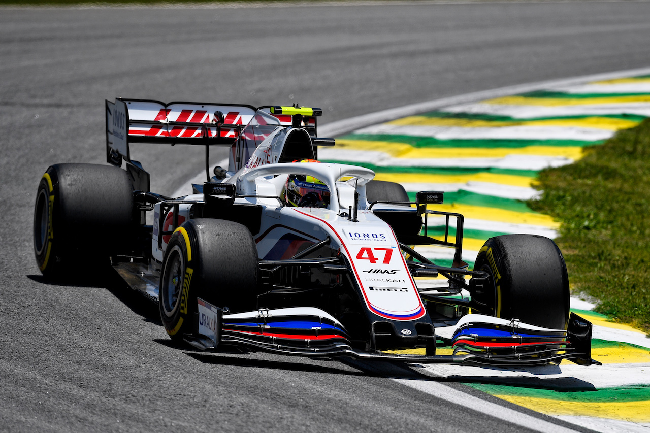 GP SAN PAOLO, Mick Schumacher (GER) Haas VF-21.
13.11.2021. Formula 1 World Championship, Rd 19, Brazilian Grand Prix, Sao Paulo, Brazil, Sprint Gara Day.
- www.xpbimages.com, EMail: requests@xpbimages.com © Copyright: Carezzevoli / XPB Images