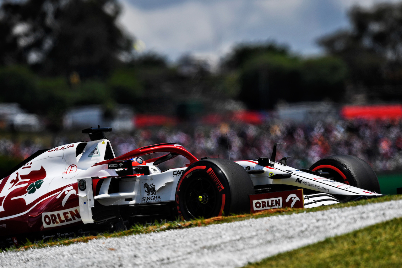 GP SAN PAOLO, Kimi Raikkonen (FIN) Alfa Romeo Racing C41.
13.11.2021. Formula 1 World Championship, Rd 19, Brazilian Grand Prix, Sao Paulo, Brazil, Sprint Gara Day.
- www.xpbimages.com, EMail: requests@xpbimages.com © Copyright: Carezzevoli / XPB Images