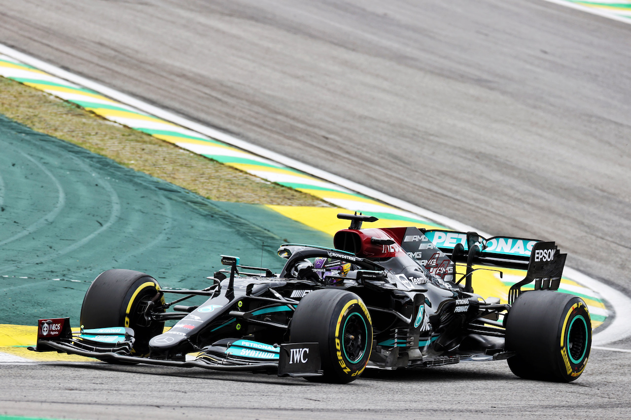 GP SAN PAOLO, Lewis Hamilton (GBR) Mercedes AMG F1 W12.
12.11.2021. Formula 1 World Championship, Rd 19, Brazilian Grand Prix, Sao Paulo, Brazil, Qualifiche Day.
- www.xpbimages.com, EMail: requests@xpbimages.com © Copyright: Batchelor / XPB Images