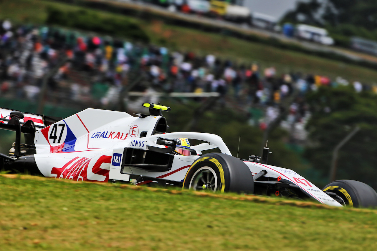 GP SAN PAOLO, Mick Schumacher (GER) Haas VF-21.
12.11.2021. Formula 1 World Championship, Rd 19, Brazilian Grand Prix, Sao Paulo, Brazil, Qualifiche Day.
- www.xpbimages.com, EMail: requests@xpbimages.com © Copyright: XPB Images