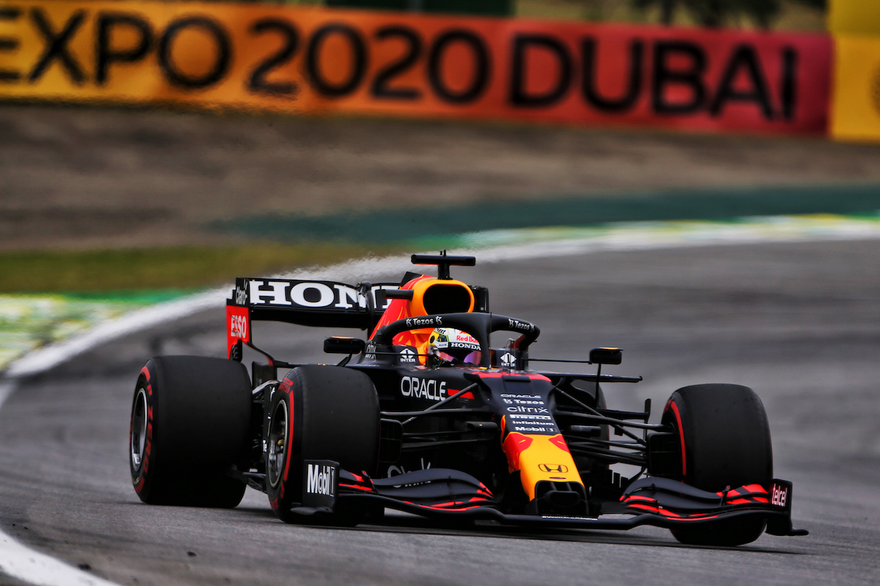 GP SAN PAOLO, Max Verstappen (NLD) Red Bull Racing RB16B.
12.11.2021. Formula 1 World Championship, Rd 19, Brazilian Grand Prix, Sao Paulo, Brazil, Qualifiche Day.
- www.xpbimages.com, EMail: requests@xpbimages.com © Copyright: XPB Images