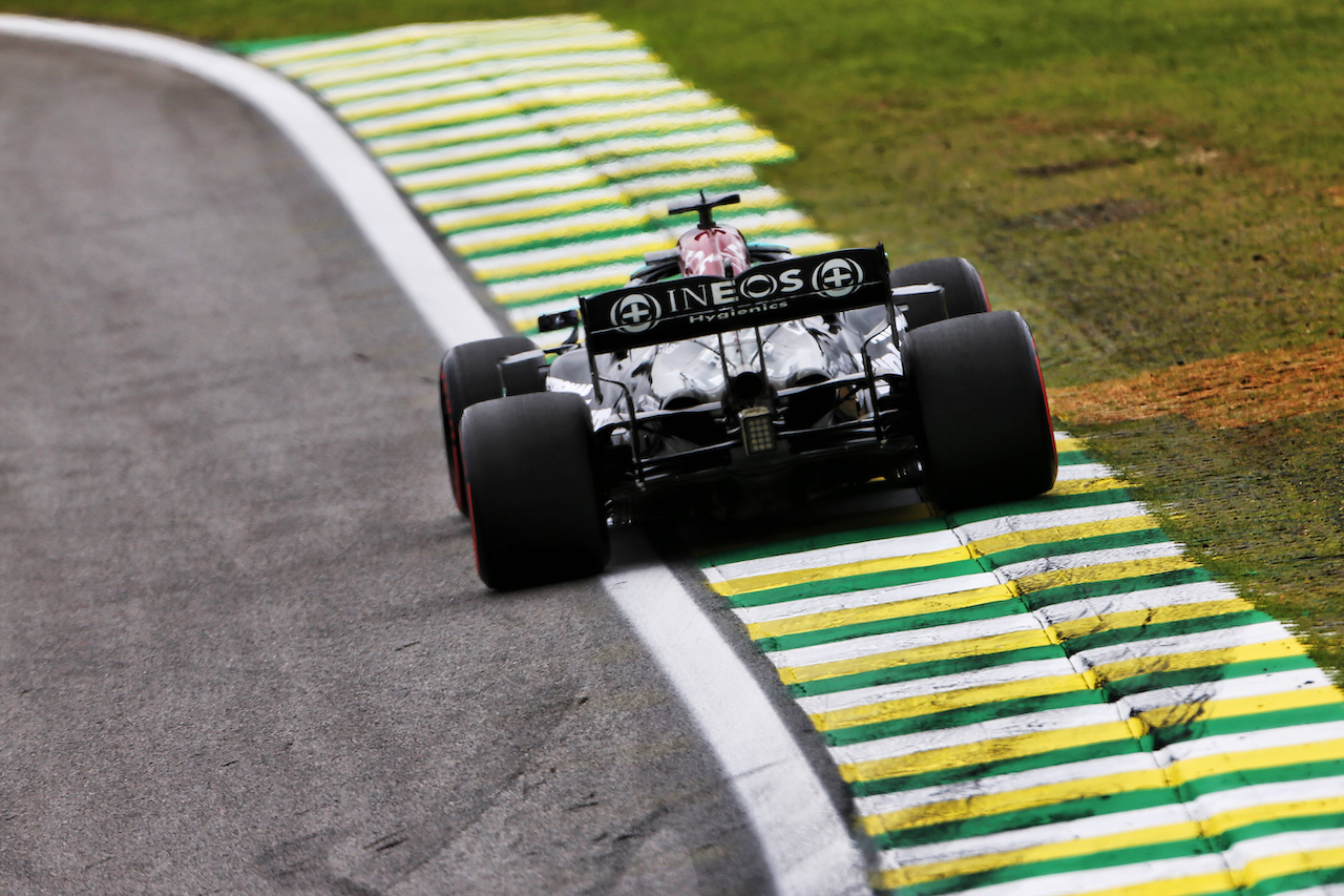 GP SAN PAOLO, Lewis Hamilton (GBR) Mercedes AMG F1 W12.
12.11.2021. Formula 1 World Championship, Rd 19, Brazilian Grand Prix, Sao Paulo, Brazil, Qualifiche Day.
- www.xpbimages.com, EMail: requests@xpbimages.com © Copyright: XPB Images