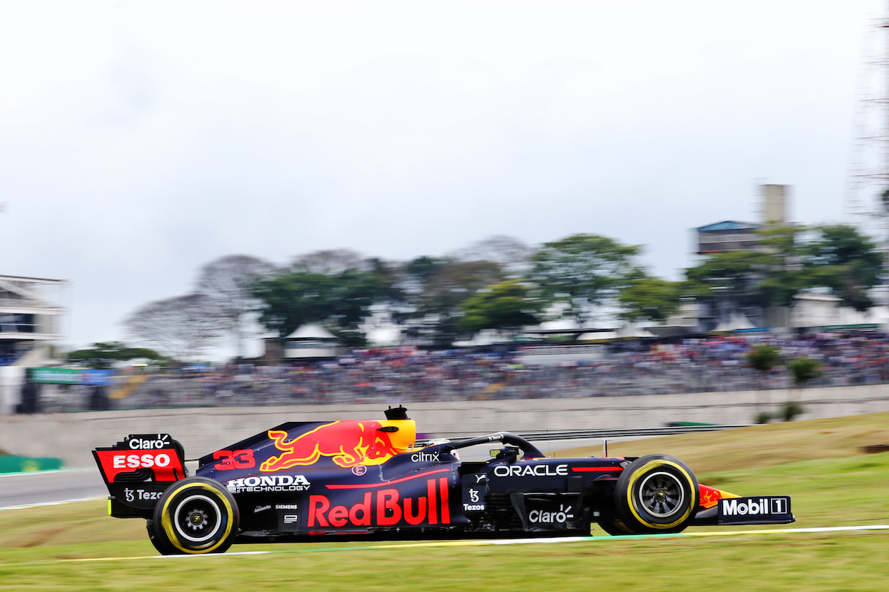 GP SAN PAOLO, Max Verstappen (NLD) Red Bull Racing RB16B.
12.11.2021. Formula 1 World Championship, Rd 19, Brazilian Grand Prix, Sao Paulo, Brazil, Qualifiche Day.
- www.xpbimages.com, EMail: requests@xpbimages.com © Copyright: XPB Images
