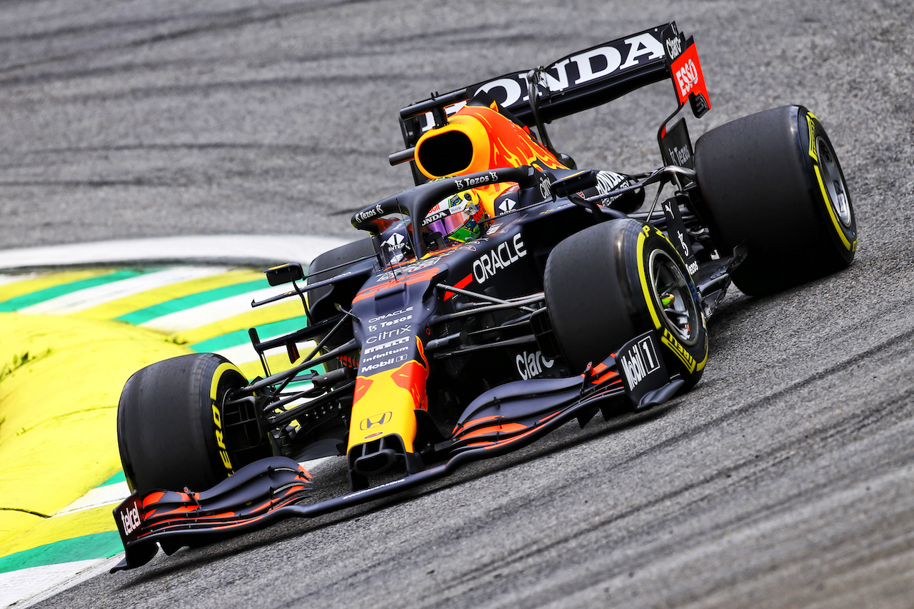 GP SAN PAOLO, Max Verstappen (NLD) Red Bull Racing RB16B.
12.11.2021. Formula 1 World Championship, Rd 19, Brazilian Grand Prix, Sao Paulo, Brazil, Qualifiche Day.
- www.xpbimages.com, EMail: requests@xpbimages.com © Copyright: XPB Images