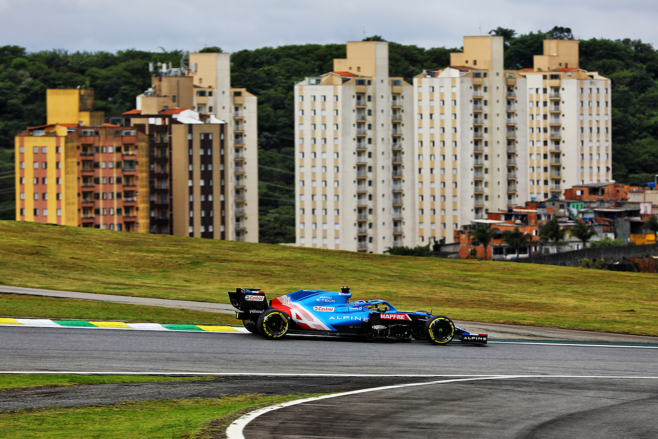 GP SAN PAOLO, Fernando Alonso (ESP) Alpine F1 Team A521.
12.11.2021. Formula 1 World Championship, Rd 19, Brazilian Grand Prix, Sao Paulo, Brazil, Qualifiche Day.
- www.xpbimages.com, EMail: requests@xpbimages.com © Copyright: XPB Images