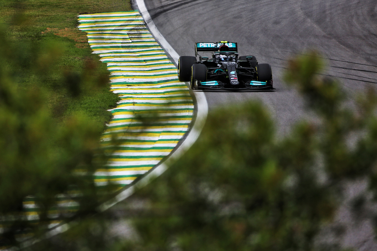 GP SAN PAOLO, Valtteri Bottas (FIN) Mercedes AMG F1 W12.
12.11.2021. Formula 1 World Championship, Rd 19, Brazilian Grand Prix, Sao Paulo, Brazil, Qualifiche Day.
- www.xpbimages.com, EMail: requests@xpbimages.com © Copyright: XPB Images