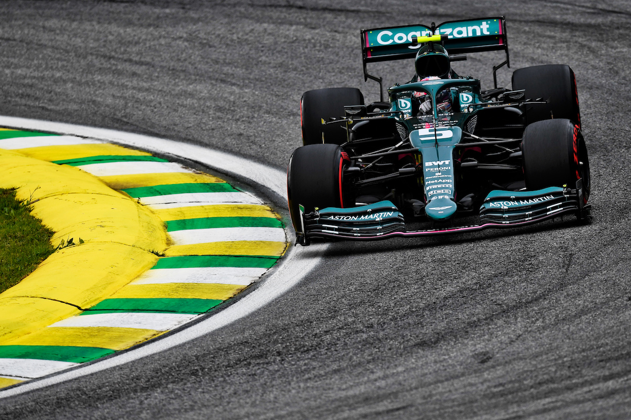 GP SAN PAOLO, Sebastian Vettel (GER) Aston Martin F1 Team AMR21.
12.11.2021. Formula 1 World Championship, Rd 19, Brazilian Grand Prix, Sao Paulo, Brazil, Qualifiche Day.
- www.xpbimages.com, EMail: requests@xpbimages.com © Copyright: Carezzevoli / XPB Images