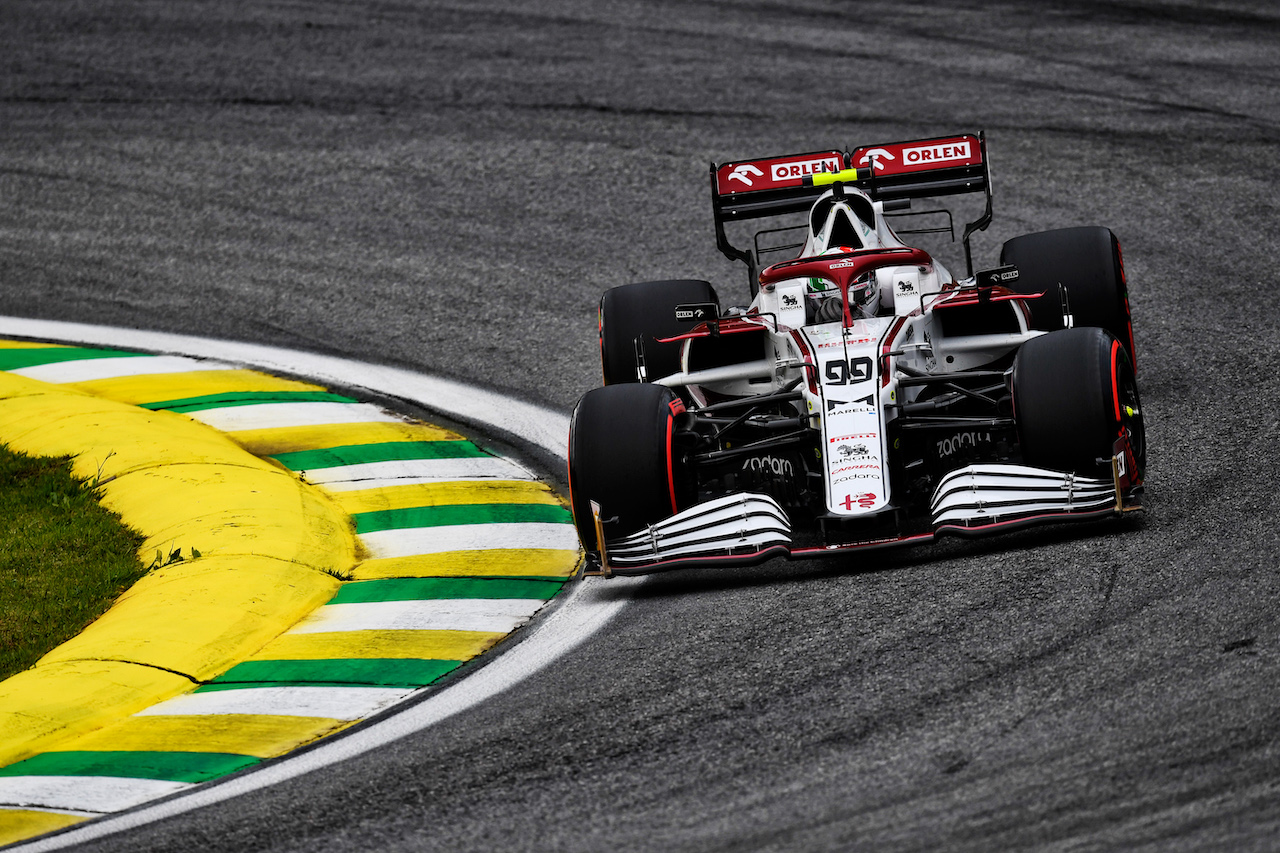 GP SAN PAOLO, Antonio Giovinazzi (ITA) Alfa Romeo Racing C41.
12.11.2021. Formula 1 World Championship, Rd 19, Brazilian Grand Prix, Sao Paulo, Brazil, Qualifiche Day.
- www.xpbimages.com, EMail: requests@xpbimages.com © Copyright: Carezzevoli / XPB Images