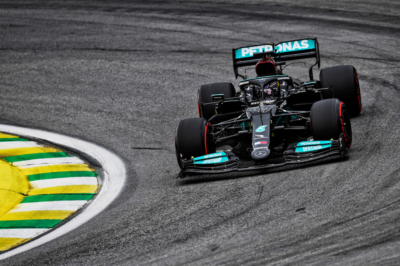 GP SAN PAOLO, Lewis Hamilton (GBR) Mercedes AMG F1 W12.
12.11.2021. Formula 1 World Championship, Rd 19, Brazilian Grand Prix, Sao Paulo, Brazil, Qualifiche Day.
- www.xpbimages.com, EMail: requests@xpbimages.com © Copyright: Carezzevoli / XPB Images