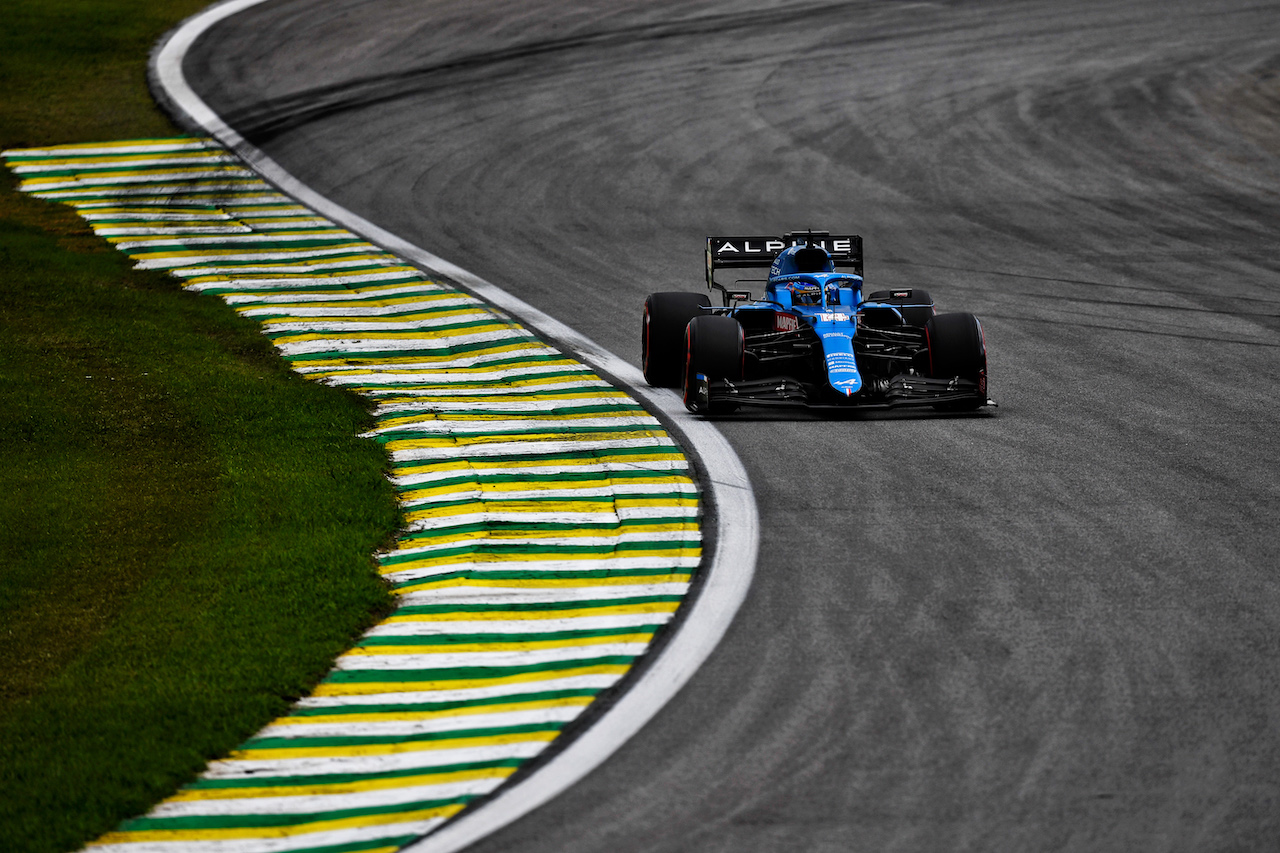 GP SAN PAOLO, Fernando Alonso (ESP) Alpine F1 Team A521.
12.11.2021. Formula 1 World Championship, Rd 19, Brazilian Grand Prix, Sao Paulo, Brazil, Qualifiche Day.
- www.xpbimages.com, EMail: requests@xpbimages.com © Copyright: Carezzevoli / XPB Images