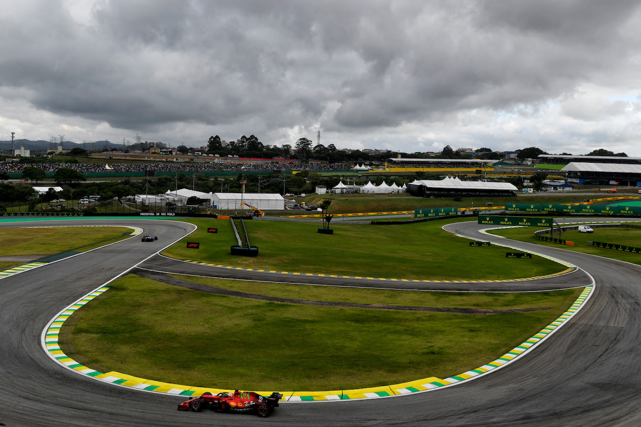 GP SAN PAOLO, Charles Leclerc (MON) Ferrari SF-21.
12.11.2021. Formula 1 World Championship, Rd 19, Brazilian Grand Prix, Sao Paulo, Brazil, Qualifiche Day.
- www.xpbimages.com, EMail: requests@xpbimages.com © Copyright: Carezzevoli / XPB Images