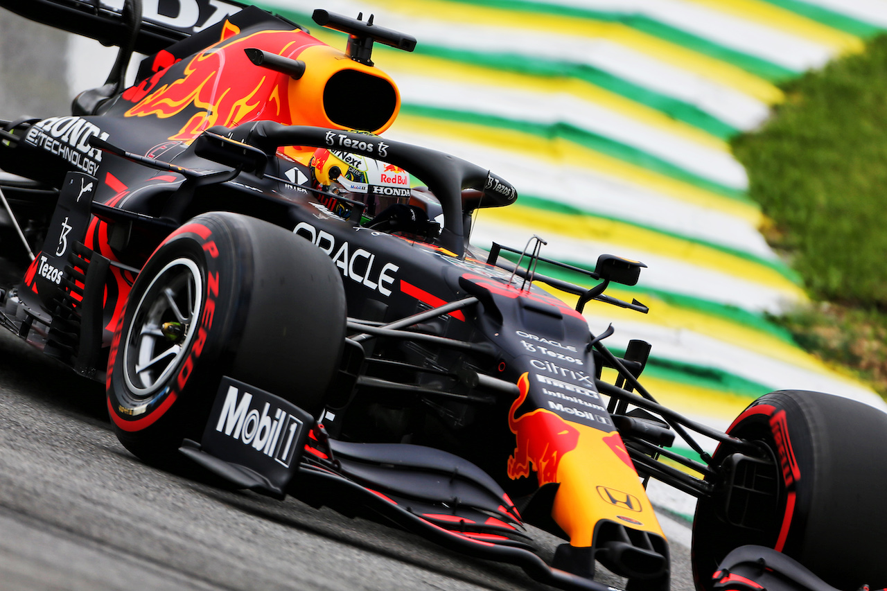 GP SAN PAOLO, Max Verstappen (NLD) Red Bull Racing RB16B.
12.11.2021. Formula 1 World Championship, Rd 19, Brazilian Grand Prix, Sao Paulo, Brazil, Qualifiche Day.
- www.xpbimages.com, EMail: requests@xpbimages.com © Copyright: XPB Images