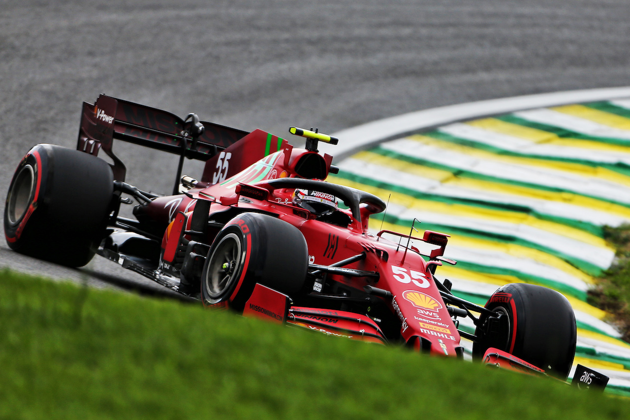 GP SAN PAOLO, Carlos Sainz Jr (ESP) Ferrari SF-21.
12.11.2021. Formula 1 World Championship, Rd 19, Brazilian Grand Prix, Sao Paulo, Brazil, Qualifiche Day.
- www.xpbimages.com, EMail: requests@xpbimages.com © Copyright: XPB Images
