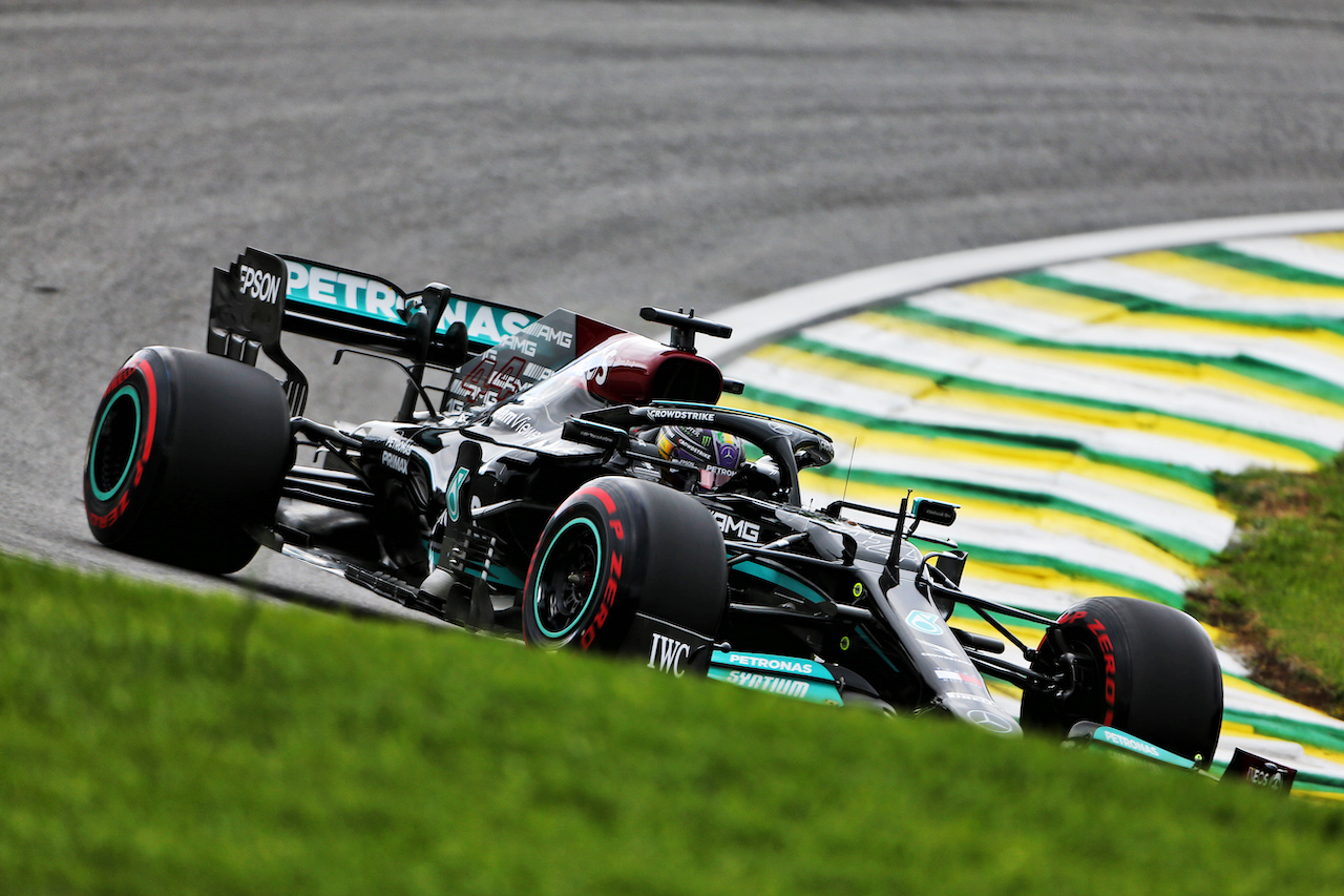 GP SAN PAOLO, Lewis Hamilton (GBR) Mercedes AMG F1 W12.
12.11.2021. Formula 1 World Championship, Rd 19, Brazilian Grand Prix, Sao Paulo, Brazil, Qualifiche Day.
- www.xpbimages.com, EMail: requests@xpbimages.com © Copyright: XPB Images