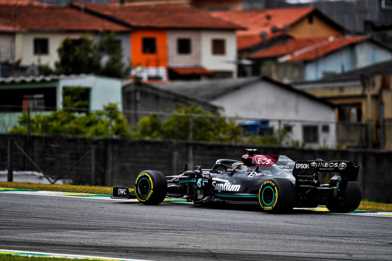 GP SAN PAOLO, Lewis Hamilton (GBR) Mercedes AMG F1 W12.
12.11.2021. Formula 1 World Championship, Rd 19, Brazilian Grand Prix, Sao Paulo, Brazil, Qualifiche Day.
- www.xpbimages.com, EMail: requests@xpbimages.com © Copyright: Carezzevoli / XPB Images