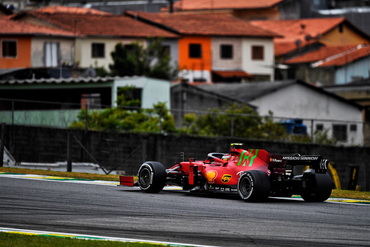 GP SAN PAOLO, Carlos Sainz Jr (ESP) Ferrari SF-21.
12.11.2021. Formula 1 World Championship, Rd 19, Brazilian Grand Prix, Sao Paulo, Brazil, Qualifiche Day.
- www.xpbimages.com, EMail: requests@xpbimages.com © Copyright: Carezzevoli / XPB Images