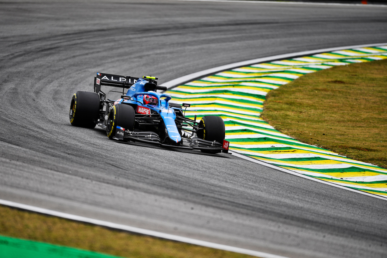 GP SAN PAOLO, Esteban Ocon (FRA) Alpine F1 Team A521.
12.11.2021. Formula 1 World Championship, Rd 19, Brazilian Grand Prix, Sao Paulo, Brazil, Qualifiche Day.
- www.xpbimages.com, EMail: requests@xpbimages.com © Copyright: Carezzevoli / XPB Images